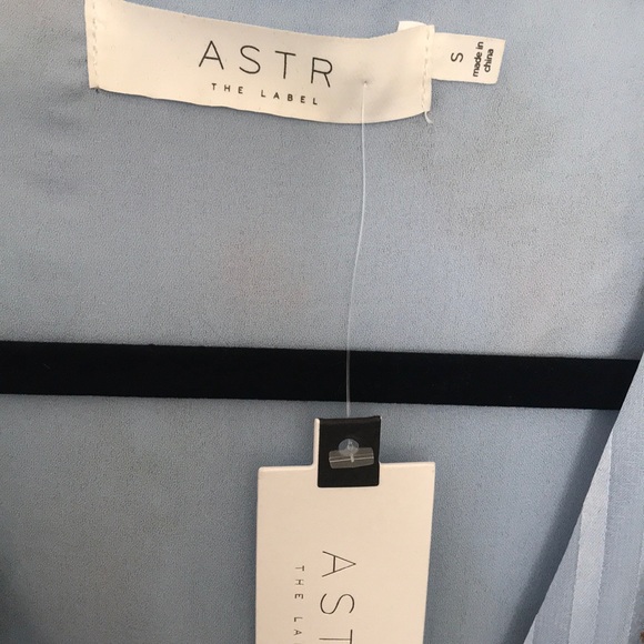 ASTR The Label Lila Floral Wrap Dress Womens Small - Picture 6 of 7